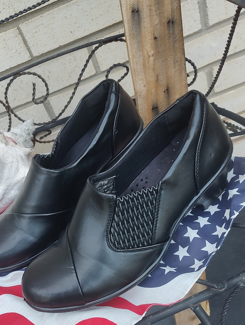 Black shoes